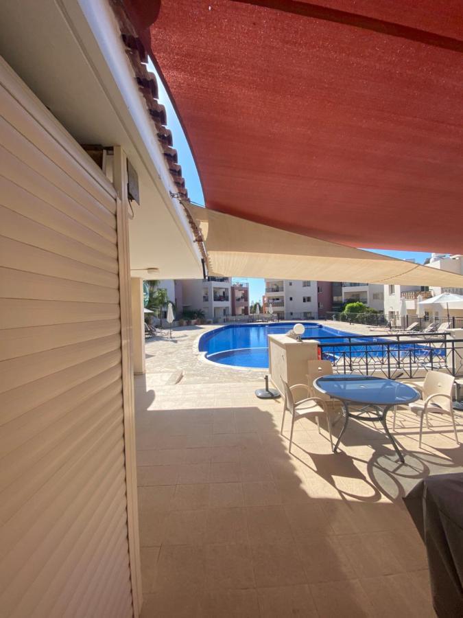 Beautiful Apartment Near The Sea And A Large Private Garden 파포스 외부 사진